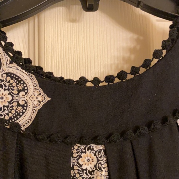 Dress - Picture 3 of 5